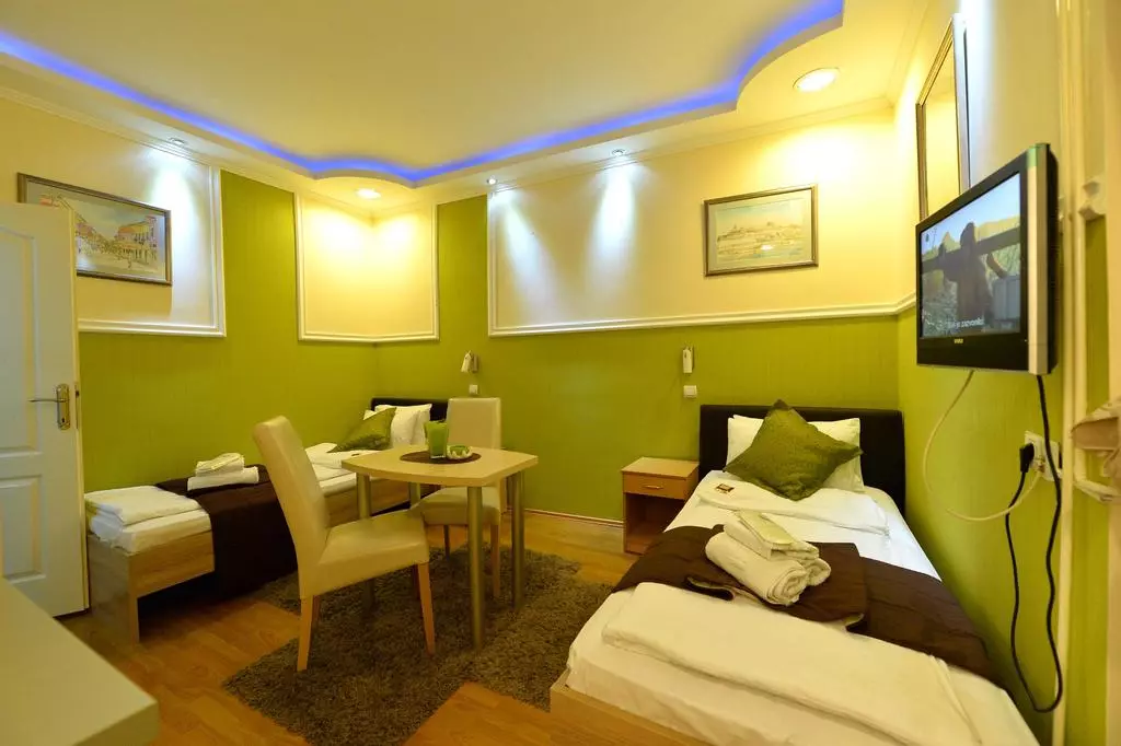 hotel_tal centar_novi_sad_shabavizparvaz_13.jpg